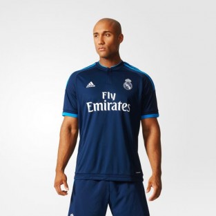 Thiết kế màu xanh nổi bật của đội Real Madrid