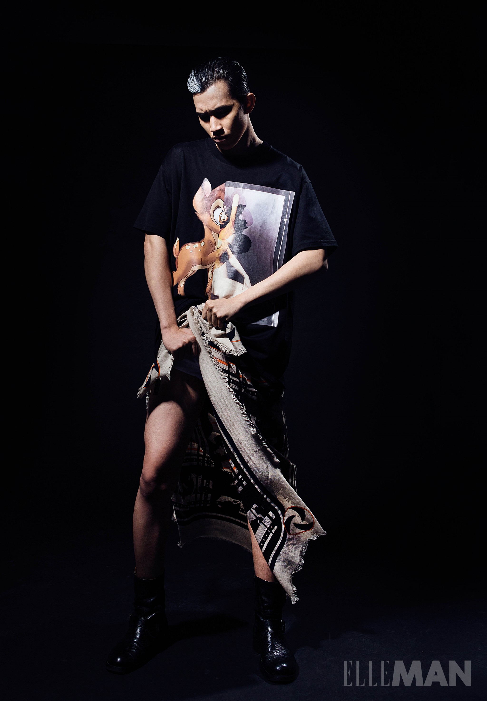 người mẫu Võ Cảnh mặc Givenchy
