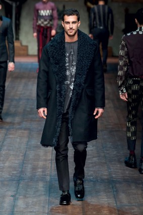 Áo khoác dài nam của Dolce & Gabbana