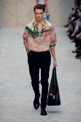Áo sơ mi hoa Burberry Prorsum
