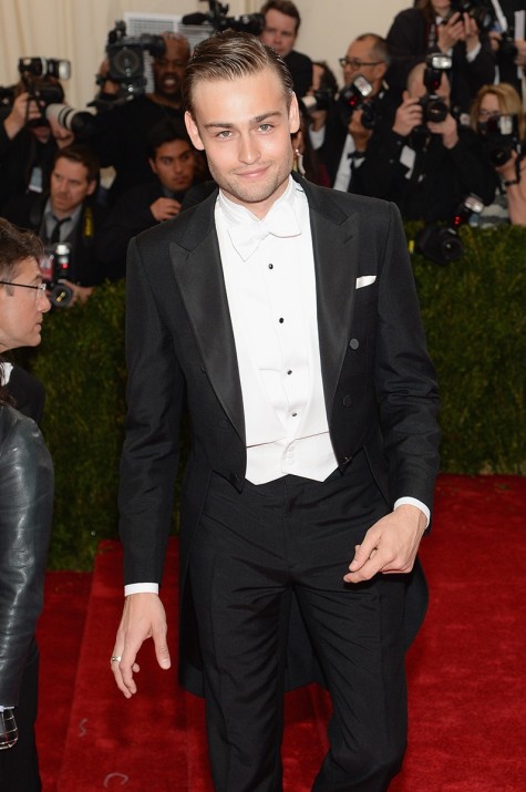 cach phoi do nam phong cach white tie douglas booth