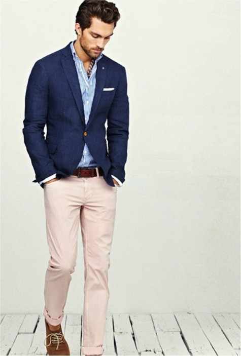 phong cách nam tính với quần chinos màu hồng
