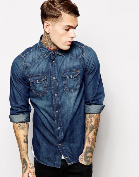 cách mặc áo sơ mi đẹp denim cho chủ nhật