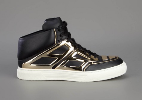 ... hay mẫu giày Tron của Alejandro Ingelmo đều mang nét độc đáo riêng