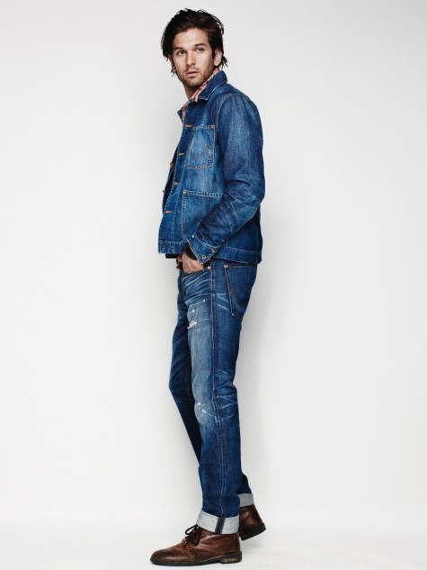 “Double denim” kết hợp giữa quần jean và denim jacket...