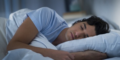 Ngủ 7-8 tiếng/đêm là một trong những điều bạn cần nếu muốn giảm cân và có vòng bụng khỏe mạnh