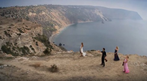 Một cảnh trong MV Europe Sky của ca sĩ Alexander Rybak có sử dụng FPV Drone.