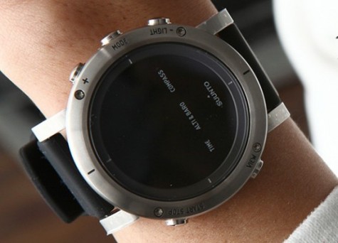 đồng hồ điện tử - featured image 1 - elleman