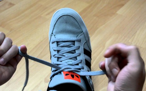 những cách buộc dây giày ấn tượng - featured image 1 - elleman