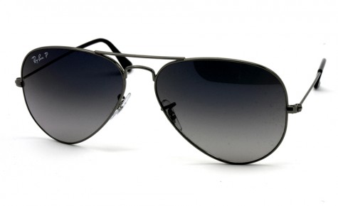 Sản phẩm Aviator cổ điển của thương hiệu Rayban.