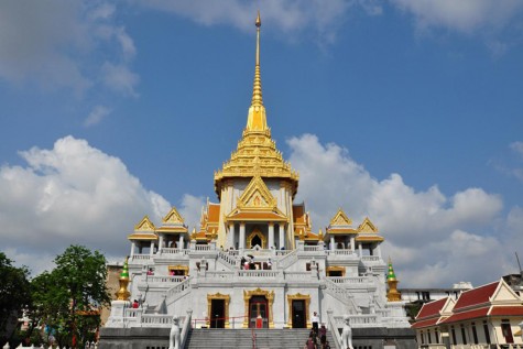 Chùa vàng là điểm đến quen thuộc của nhiều du khách khi đến Thái Lan