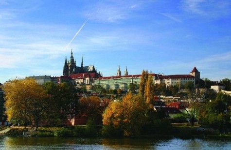 Praha là thủ đô và thành phố lớn nhất Cộng hòa Séc. Người Praha tự hào gọi đây là một trong những thành phố xinh đẹp và quyến rũ nhất châu Âu.