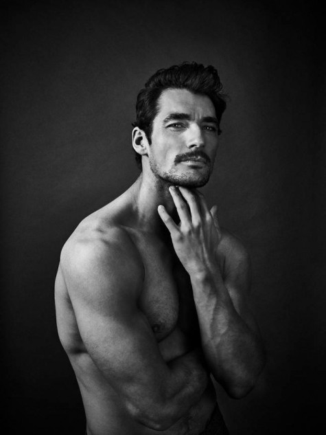 Cơ thể vững chãi của David Gandy