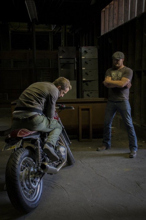 Ryan Reynolds & Triumph Thruxton cafe racer 6 - elle man