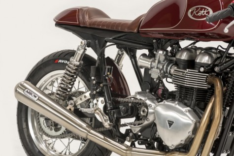 Ryan Reynolds & Triumph Thruxton cafe racer 7 - elle man