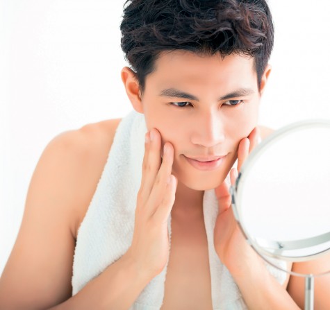 Thói quen xấu cho da mụn - elleman - 3
