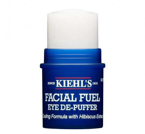 Với chiết xuất caffein ở dạng thỏi, Kiehl's Facial Fuel Eye De-Puffer rất tốt cho những ai đang phải vật lộn với quầng thâm và bọng mắt.