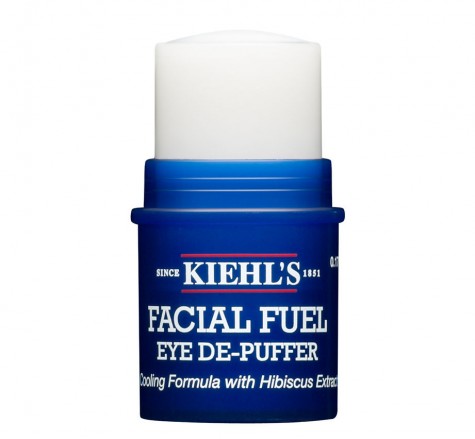 Với chiết xuất từ caffein ở dạng thỏi, Kiehl's Facial Fuel Eye De-Puffer rất tốt với những ai gặp vấn đề về quầng thâm và bọng mắt.