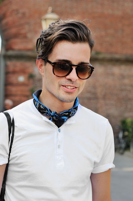 Neckerchief, phụ kiện thời trang đầy cá tính.