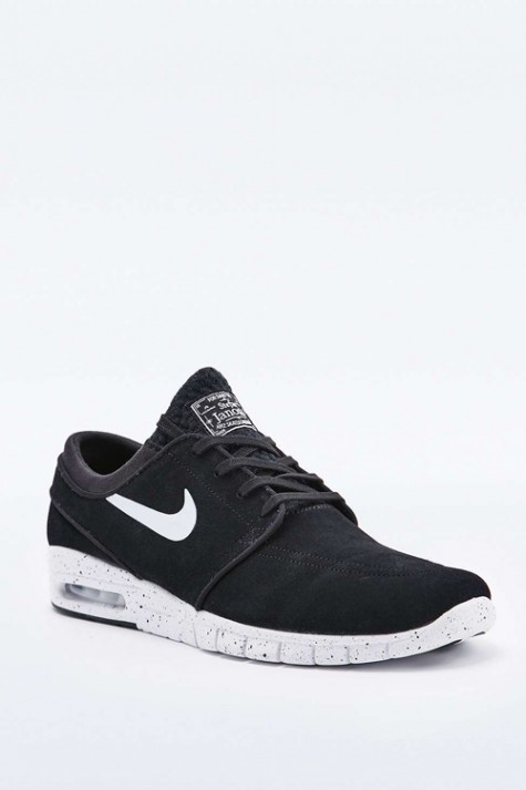 7 xu hướng thời trang nam đáng quên nhất trong lịch sử - Nike SB Stefan Janoski Max Leather Black Trainers - elle man 20