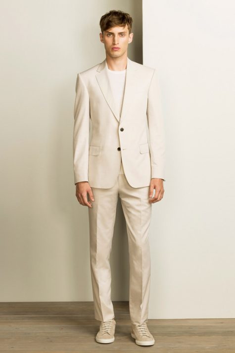 5 phong cách thời trang cực chất phối cùng màu trung tính - beige suits + white shirt 2 - elle man