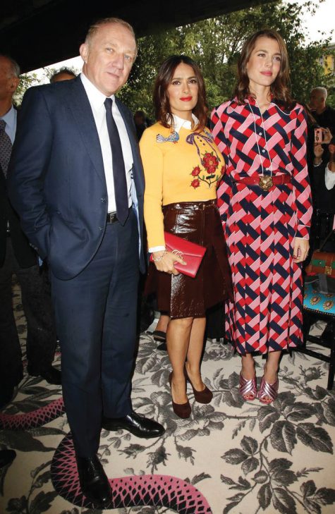 Francois-Henri Pinault và vợ Selma Hayek tại show diễn Gucci