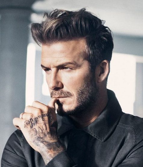 Không chỉ Beckham, đầu bếp nổi tiếng Gordon Ramsey cũng bị nghi ngờ đã tìm đến phương pháp cấy tóc để giữ mái tóc khỏe đẹp dù đã gần 50 tuổi.
