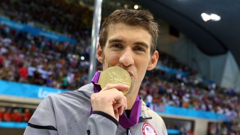 Michael Phelps cùng tấm HCV Olympic London 2012