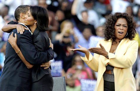 Vợ chồng Tổng thống Obama cùng người dẫn chương trình quyền lực Oprah Winfrey, 9/12/2008