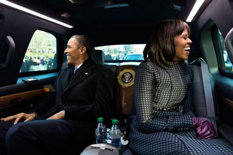 Hai vợ chồng Tổng thống trên chiếc xe diễu hành ngày 21/1/2013