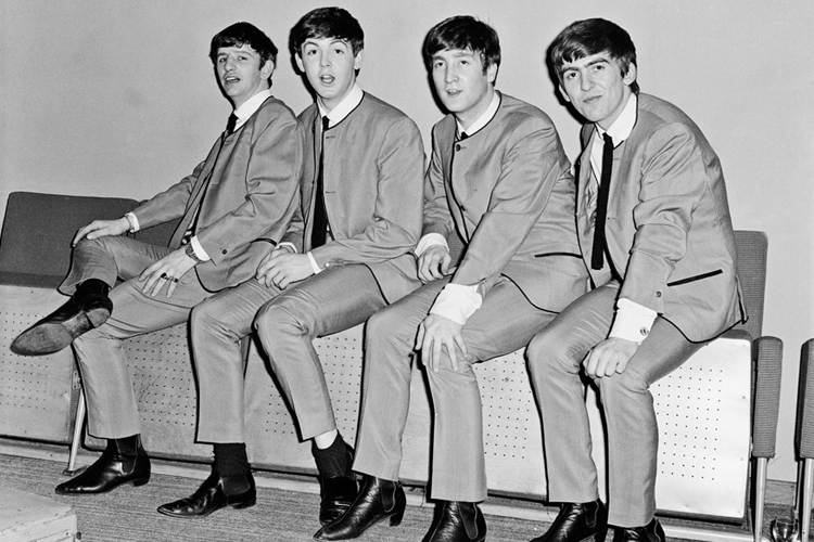 Kiểu giày nam Thu-Đông 2016: The Beatles với Chelsea Boots.