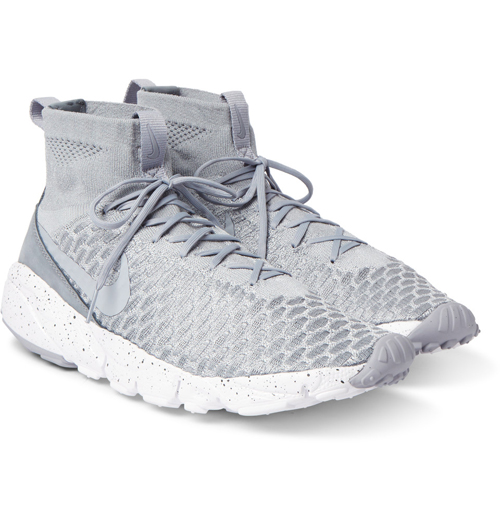 Kiểu giày nam đẹp Thu-Đông 2016: Magista Flyknit High-top của Nike.