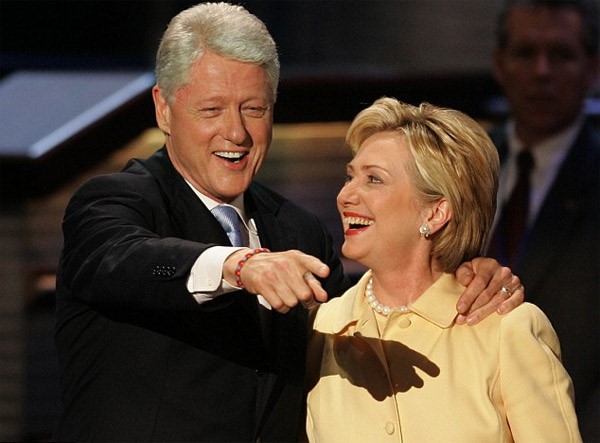 ứng cử viên tổng thống Hoa Kỳ: Bill Clinton & Hillary Clinton.
