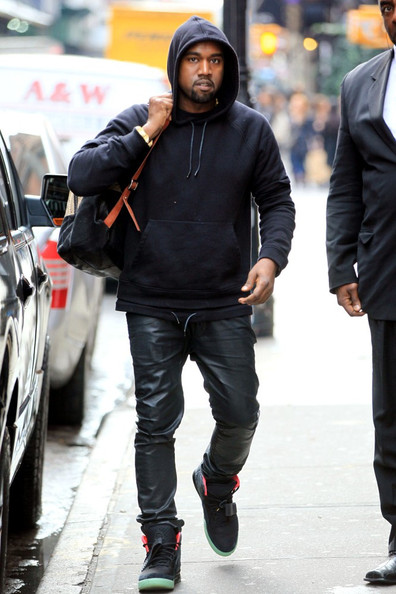Rapper Kanye West là một trong những người cực kì ưa chuộng loại áo khoác nam này