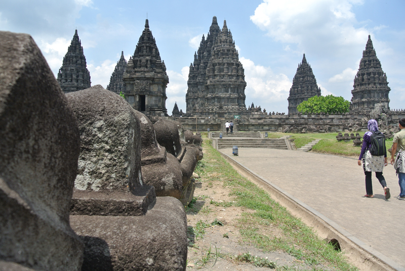 du lịch châu Á - Indonesia Prambanan 1 - elle man