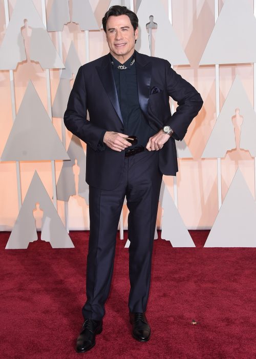 Thoi trang Oscar sao nam - John Travolta 2015