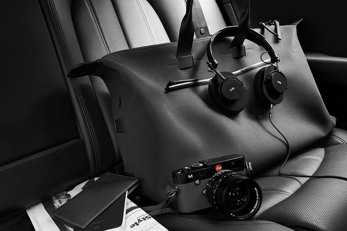 Master & Dynamic x Leica 5