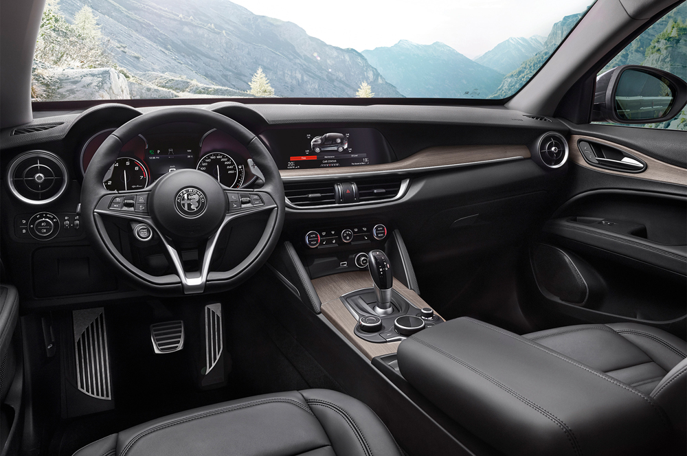 xe hoi dep - Alfa Romeo Stelvio - elle man 3