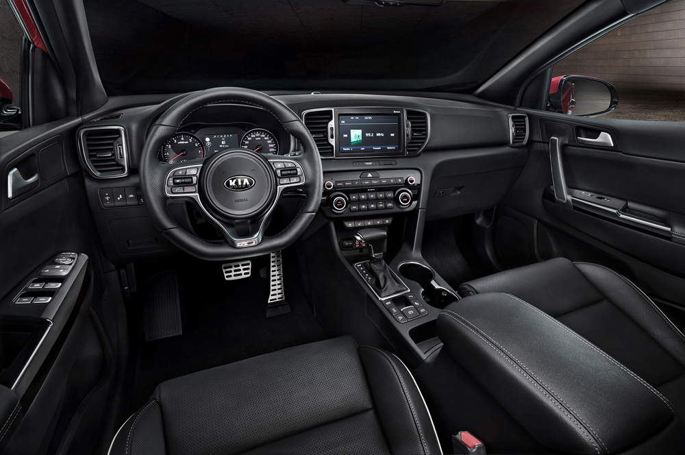 xe hoi dep - Kia GT - elle man 4
