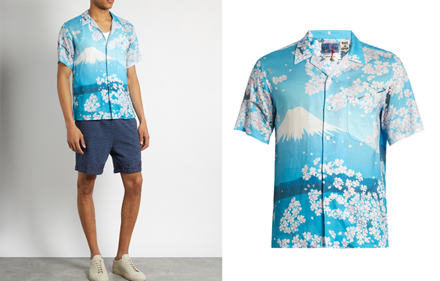 Chiếc áo sơ-mi của Blue Blue Japan đưa chúng ta nhìn vào một bầu trời Hạ trong xanh cao vợi của nước Nhật với hoa anh đào và Phú Sĩ sơn. Chiếc áo được làm ra bởi kỹ thuật nhuộm màu xanh indigo (nhuộm vải denim) truyền thống của người Nhật.