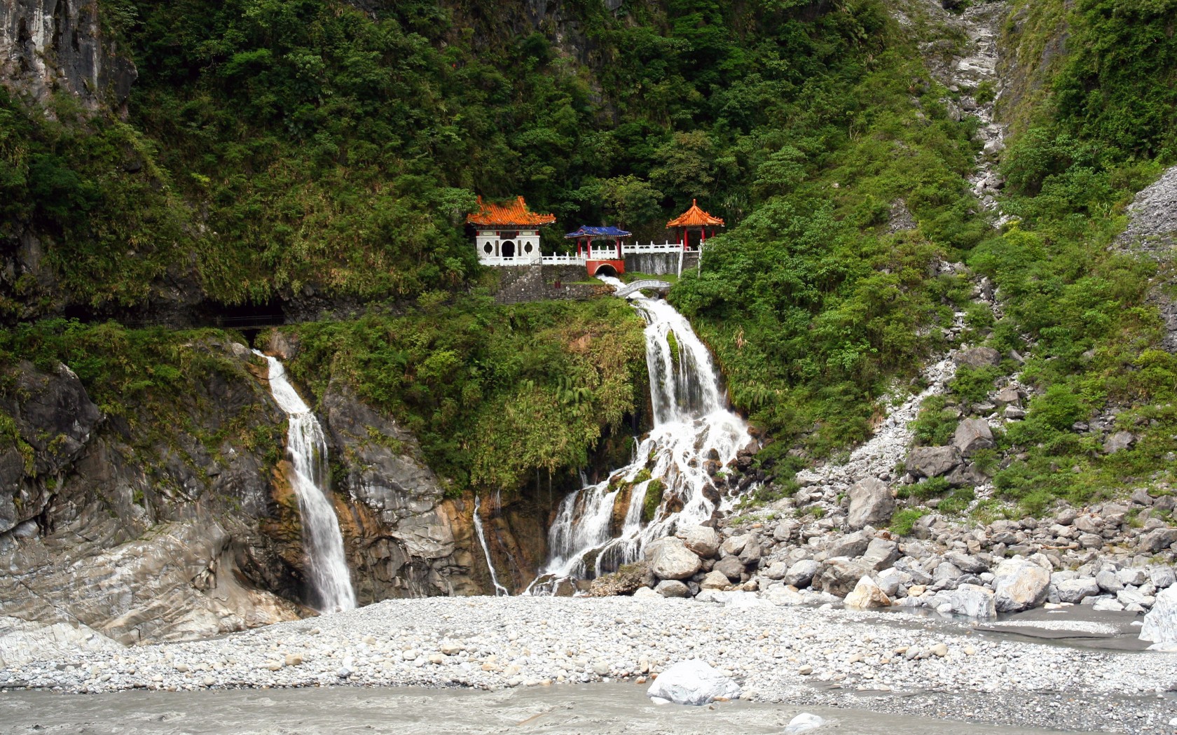 Đền Thờ Eternal Spring tại công viên quốc gia Taroko.