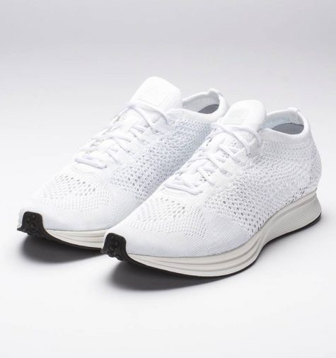 giay the thao all-white - nike flyknit racer - elle man 2