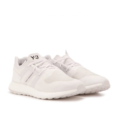 giay the thao all-white - white y-3 pure boost - elle man 2