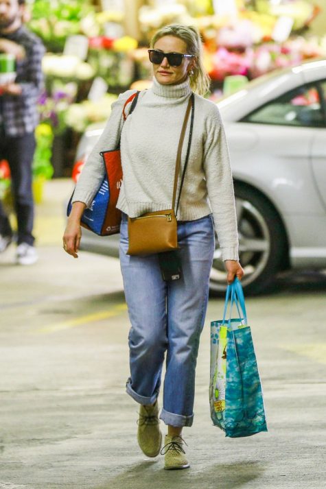 CAMERON DIAZ Shopping at Whole Foods in Beverly Hills 1752017 - hawtcelebs - elle vietnam