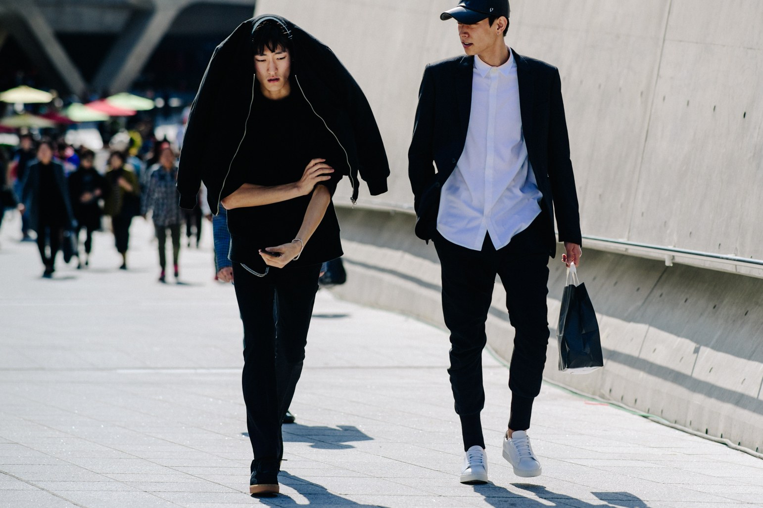 Cac street style look tuyet dep tai Seoul Fashion Week Xuan He 2018 5