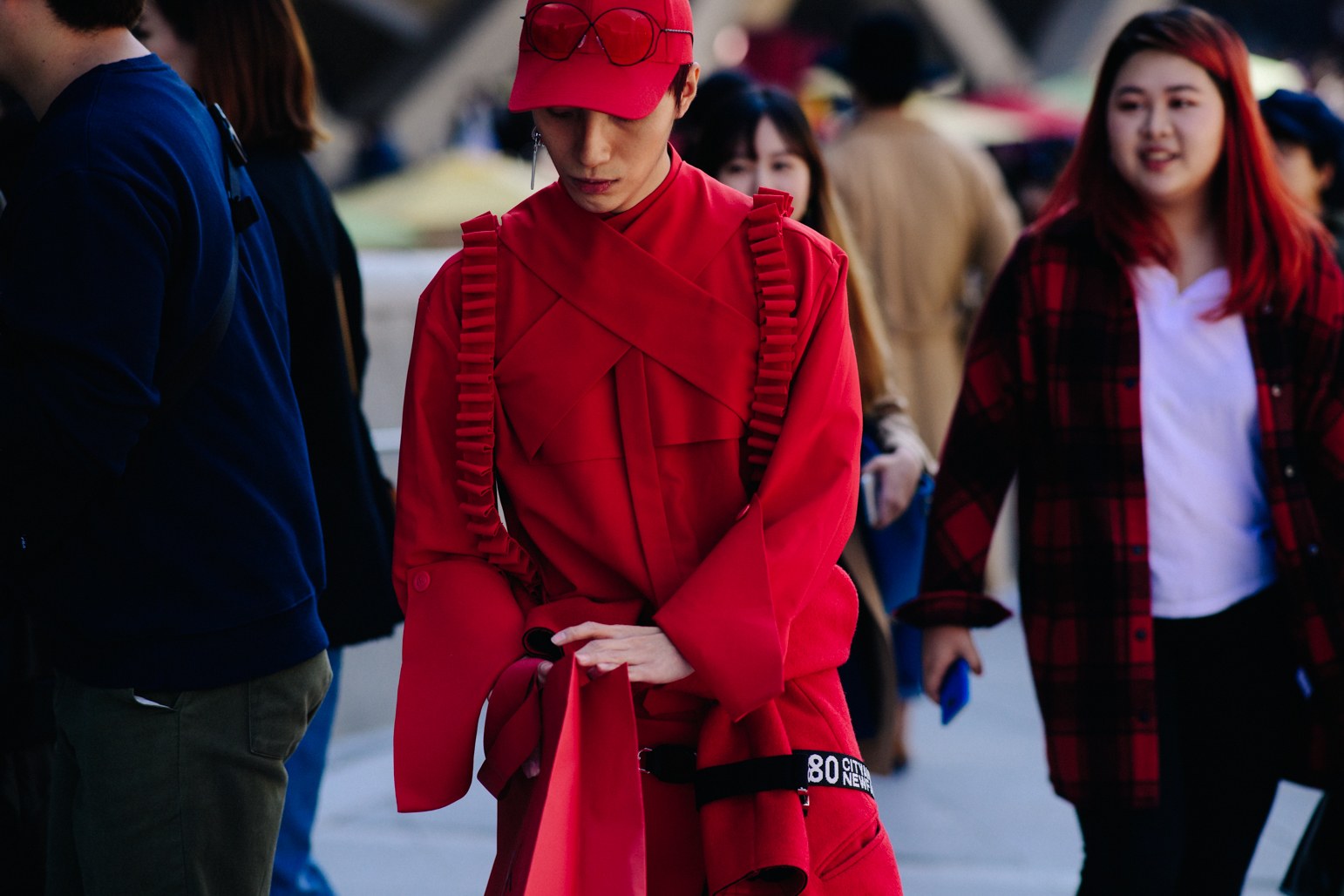 Cac street style look tuyet dep tai Seoul Fashion Week Xuan He 2018 7
