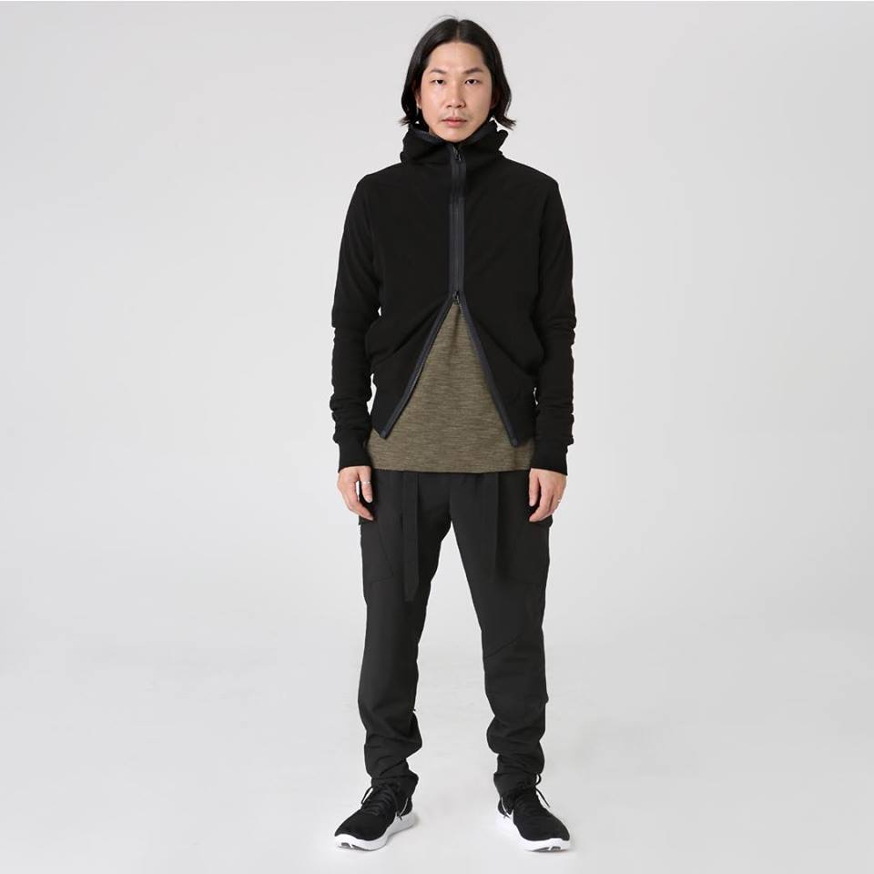 Urban techwear phong cach phoi ao phong nam dep