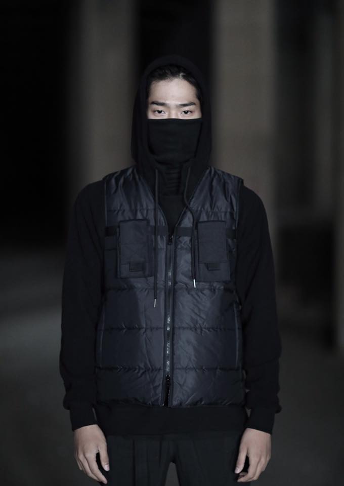 Urban techwear phong cach phoi ao phong nam dep