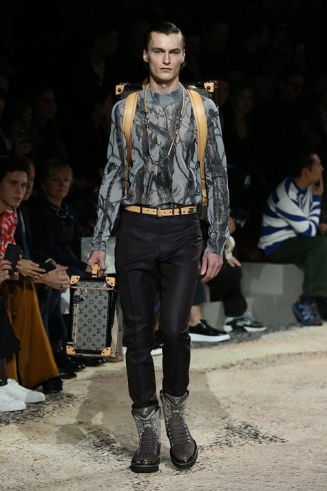 thuong hieu louis vuitton - elle man runway 28