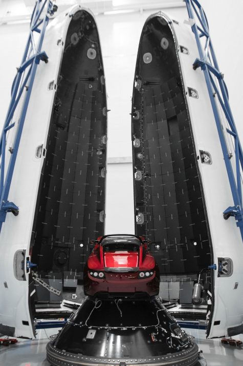 ten lua falcon heavy - elle man 1